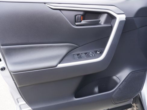 Used 2025 Toyota RAV4 LE image 18