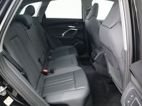 Certified 2025 Audi Q5 Premium Plus w/ Premium Plus image 25