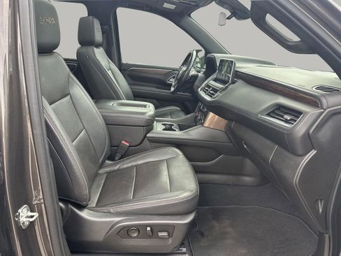 Used 2021 Chevrolet Suburban High Country RWD image 14