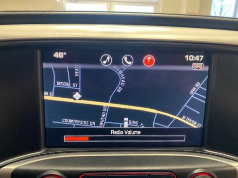 Used 2014 GMC Sierra 1500 SLT w/ SLT Crew Cab Value Package image 26