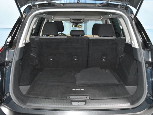 Certified 2023 Nissan Rogue SV image 26