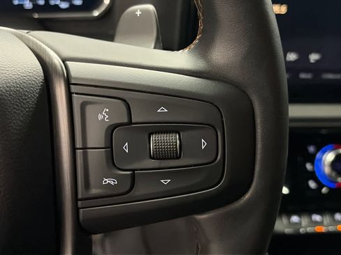 Used 2023 GMC Sierra 1500 AT4 w/ Technology Package image 13