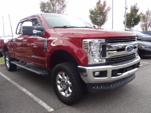 Used 2018 Ford F250 XLT w/ XLT Premium Package AWD/4WD image 2