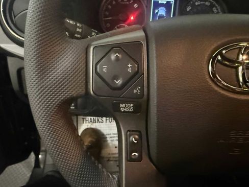 Certified 2023 Toyota Tacoma TRD Off-Road image 29