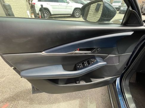 Used 2021 MAZDA CX-30 AWD 2.5 S w/ Preferred Package image 9