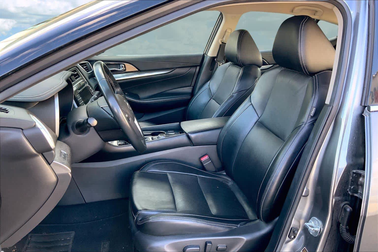 Used 2021 Nissan Maxima 3.5 SV w/ Floor Mat Group FWD image 11