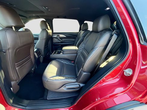 Used 2021 MAZDA CX-9 Signature image 22