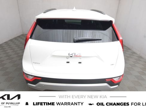 New 2025 Kia Niro EX image 6