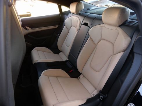 Used 2020 Porsche Taycan Turbo S image 22