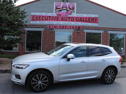 Used 2019 Volvo XC60 T5 Momentum w/ Multimedia Package