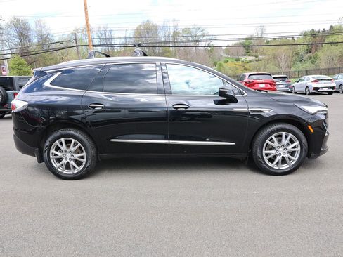 Used 2022 Buick Enclave Premium w/ Experience Buick Package AWD/4WD image 8
