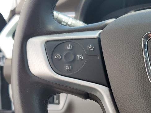 Used 2023 GMC Acadia SLT FWD image 24