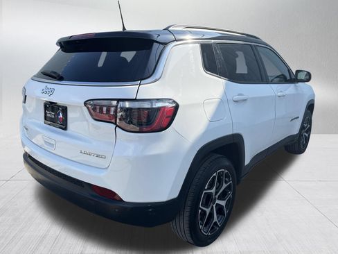Used 2025 Jeep Compass Limited AWD/4WD image 9