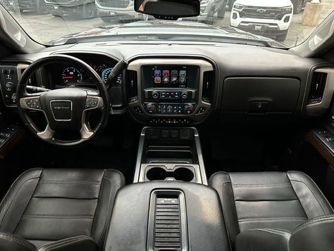 Used 2019 GMC Sierra 2500 Denali w/ Duramax Plus Package image 19