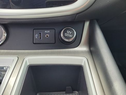 Used 2018 Nissan Murano SV FWD image 32