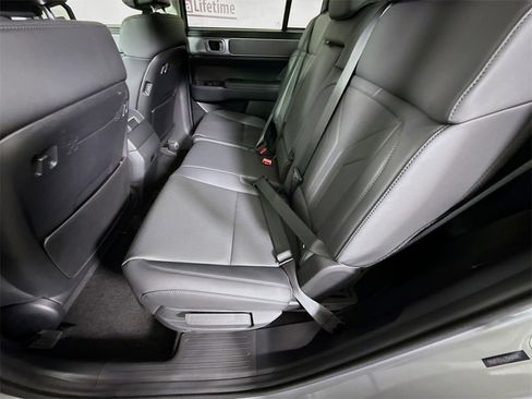 Certified 2025 Hyundai Santa Fe SEL image 28