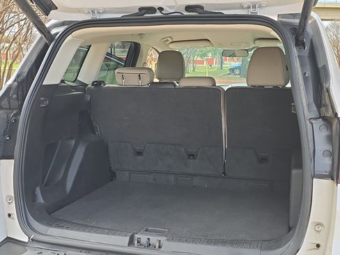 Certified 2019 Ford Escape SEL image 21