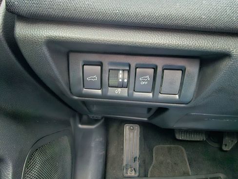 Used 2023 Subaru Outback Premium image 35