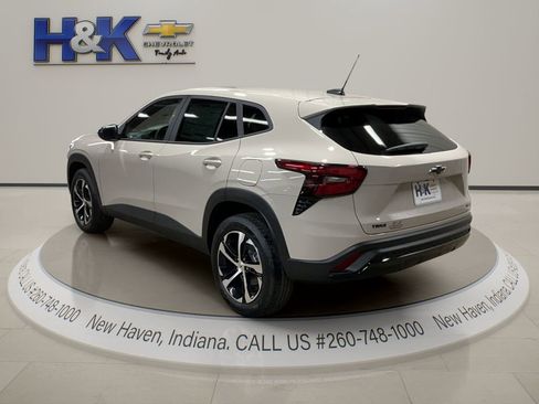 New 2026 Chevrolet Trax RS image 4