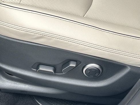 New 2026 Genesis GV70 2.5T Advanced image 16