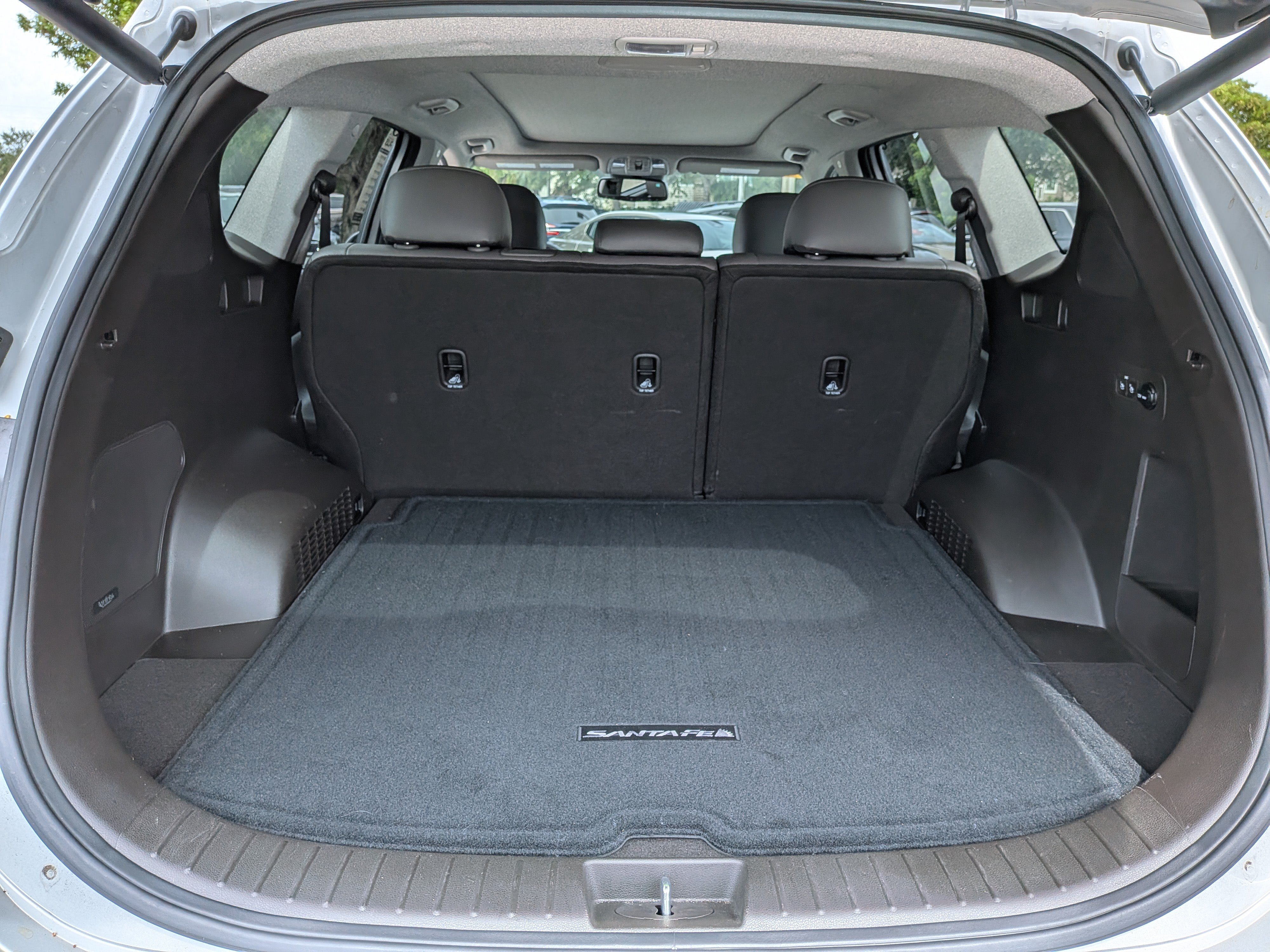 Used 2019 Hyundai Santa Fe FWD image 13
