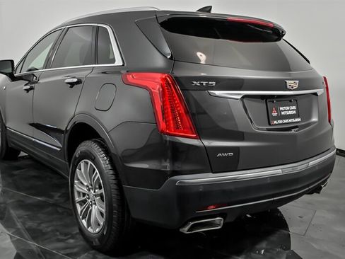 Used 2018 Cadillac XT5 Luxury AWD/4WD image 7