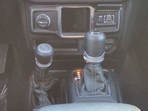 Certified 2024 Jeep Wrangler Sport image 17