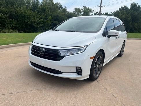 Used 2022 Honda Odyssey Elite image 1