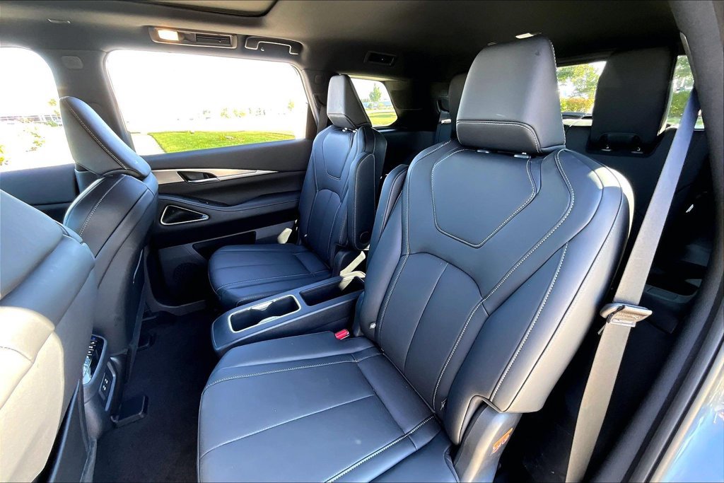 Certified 2027 INFINITI QX60 Sport w/ Dark Cargo Package AWD/4WD image 32