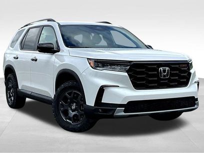 New 2025 Honda Pilot TrailSport