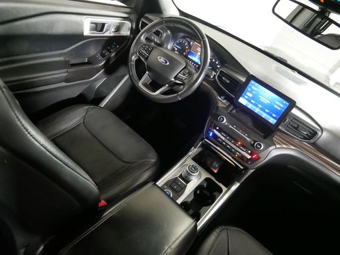 Used 2020 Ford Explorer Limited AWD/4WD image 9