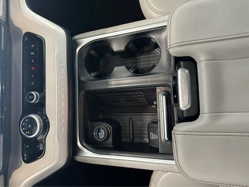 Used 2025 Ford Expedition Max Active image 29