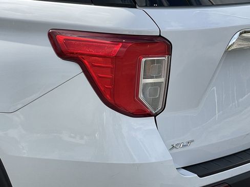 Used 2021 Ford Explorer XLT w/ Class III Trailer Tow Package image 14