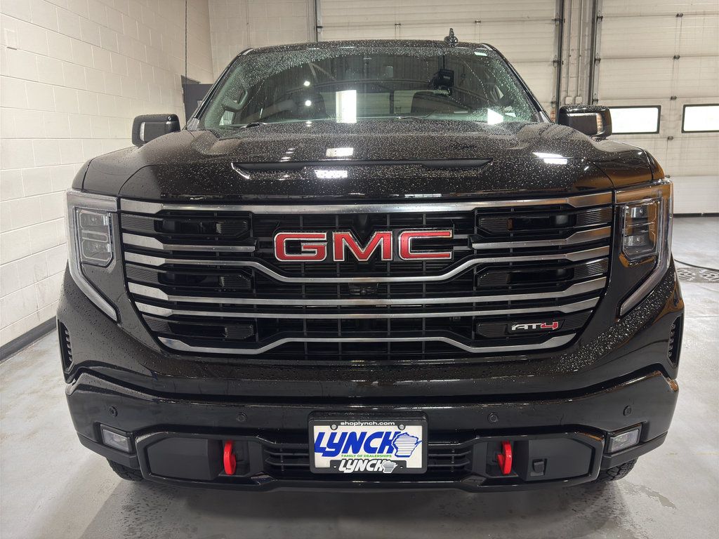 Used 2025 GMC Sierra 1500 AT4 w/ AT4 Premium Package AWD/4WD image 8
