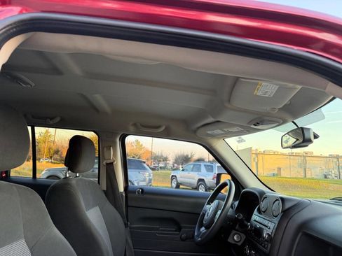 Used 2017 Jeep Patriot Sport image 26