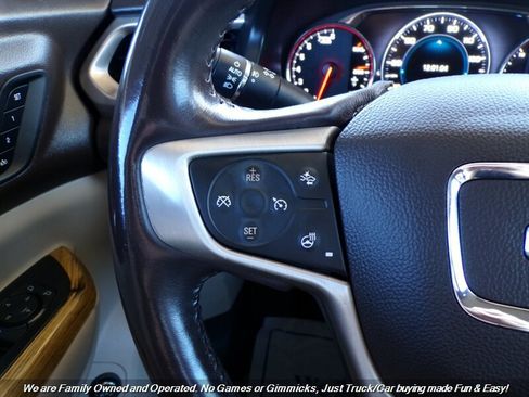 Used 2018 GMC Acadia Denali w/ Technology Package FWD image 36