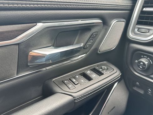 Used 2025 RAM 1500 Laramie AWD/4WD image 24