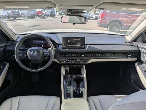 Used 2023 Honda Accord EX image 30