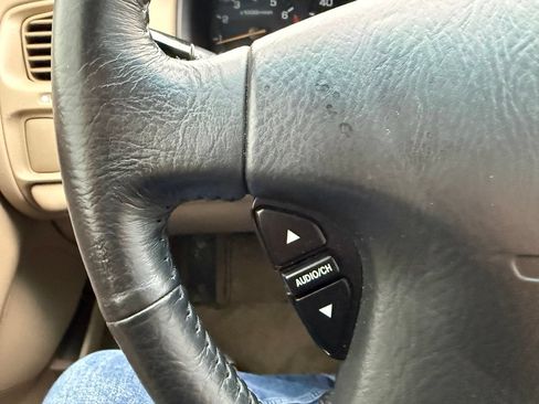 Used 2000 Honda Accord EX image 12