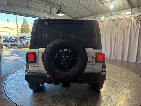 Used 2024 Jeep Wrangler Willys image 6