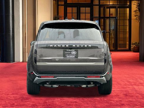 New 2026 Land Rover Range Rover Long Wheelbase SE AWD/4WD image 6