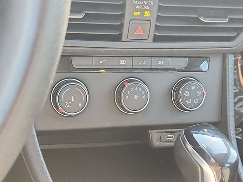 Used 2024 Volkswagen Jetta S FWD image 15