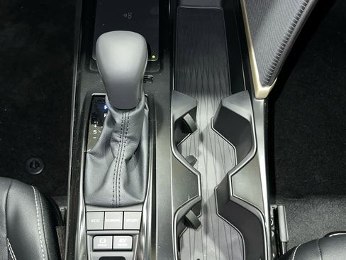 New 2026 Toyota Camry SE w/ Multimedia Upgrade Package image 24