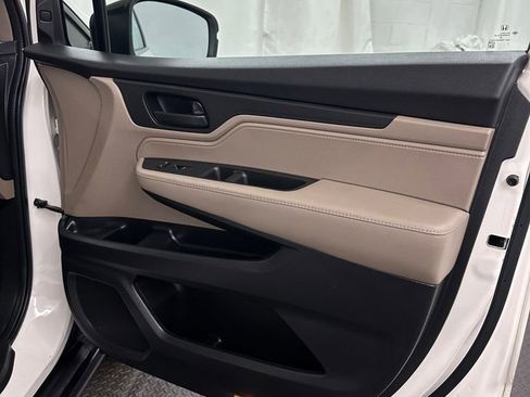 Used 2018 Honda Odyssey EX image 34
