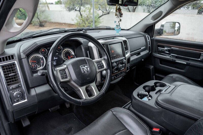 Used 2015 RAM 1500 Laramie w/ Convenience Group AWD/4WD image 9