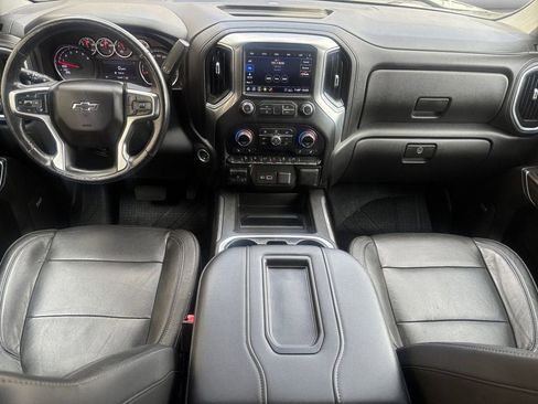 Used 2020 Chevrolet Silverado 1500 RST image 11