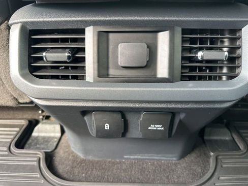 Used 2022 Ford F150 Lariat AWD/4WD image 28