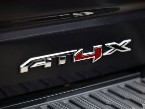 Used 2023 GMC Sierra 1500 AT4X image 11