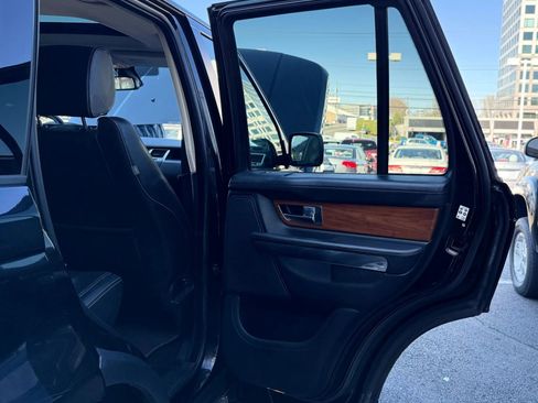 Used 2013 Land Rover Range Rover Sport HSE LUX image 31