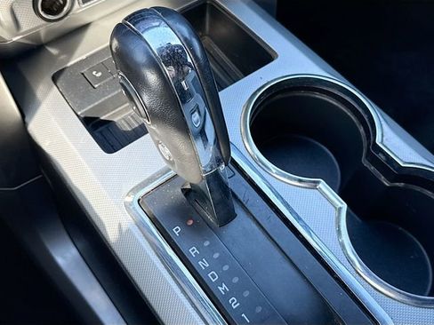 Used 2011 Ford F150 Lariat Limited image 15